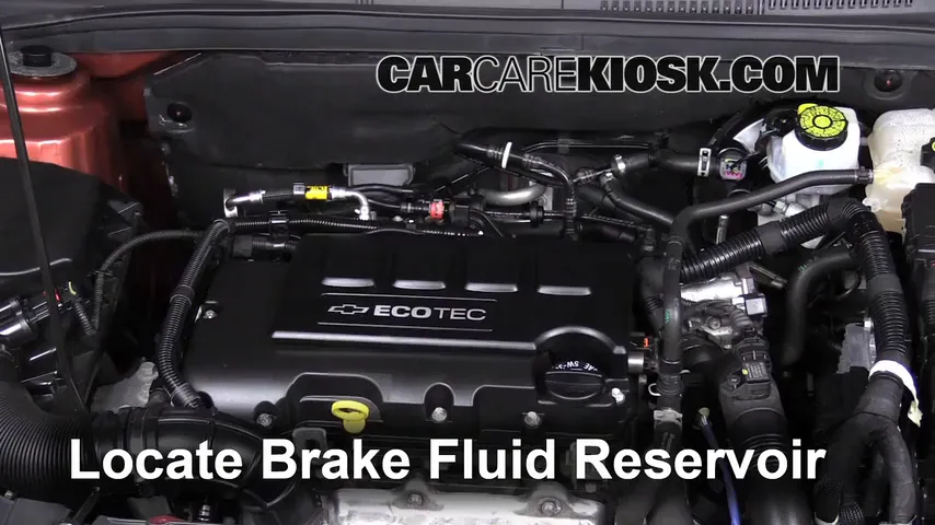 2013 Chevrolet Cruze LT 1.4L 4 Cyl. Turbo Líquido de frenos Agregar fluido